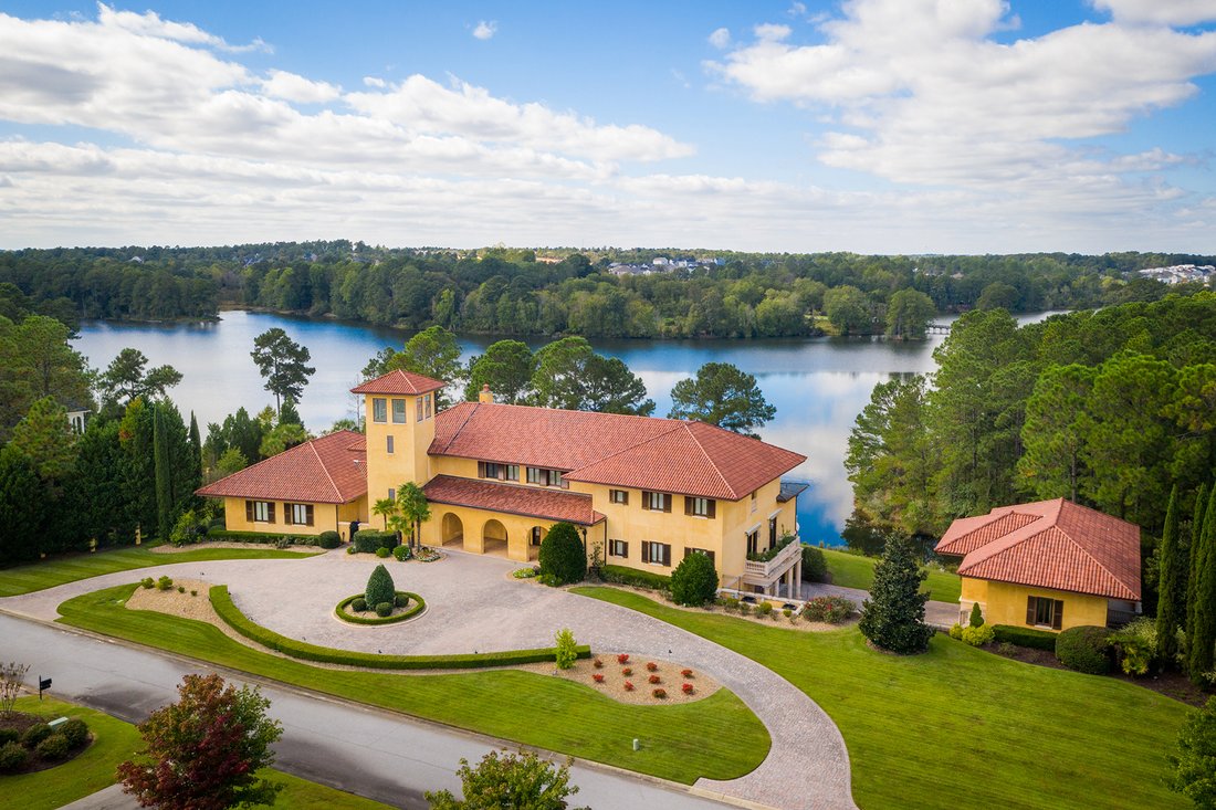 102 Island View Circle, Elgin, Sc 29045 In Elgin, South Carolina