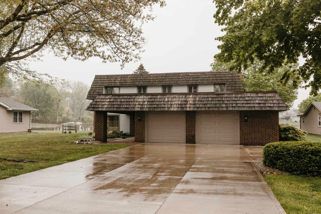 4 Bedrooms Single Family Detached In Fremont, Indiana, United States