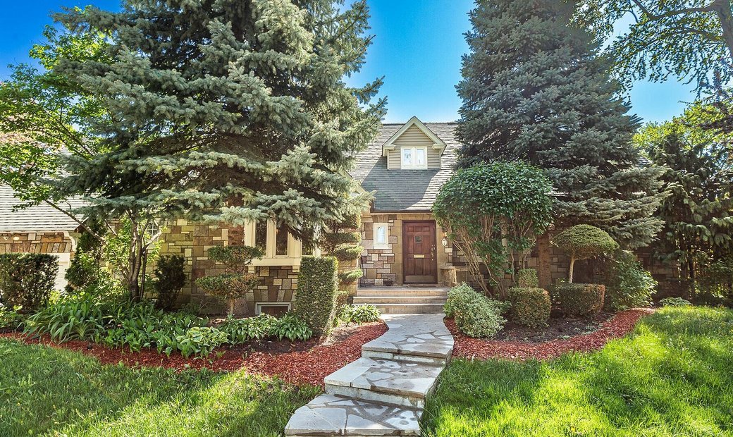 Hampstead, Montréal In Hampstead, Quebec, Canada For Sale (11796801)