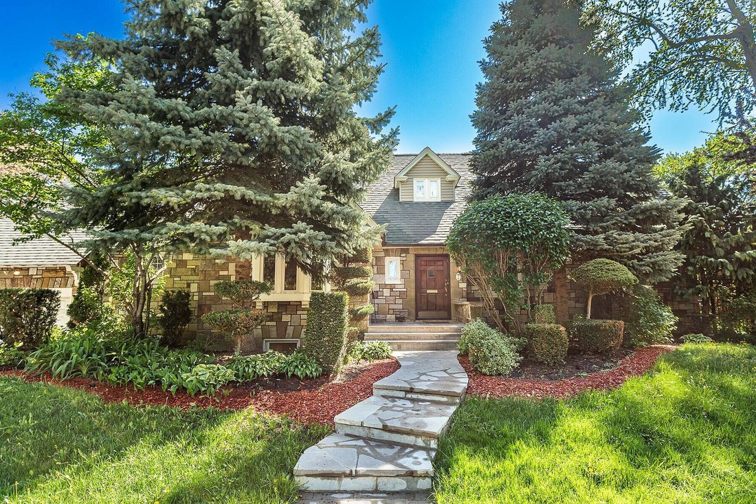 Hampstead, Montréal In Hampstead, Quebec, Canada For Sale (11796801)