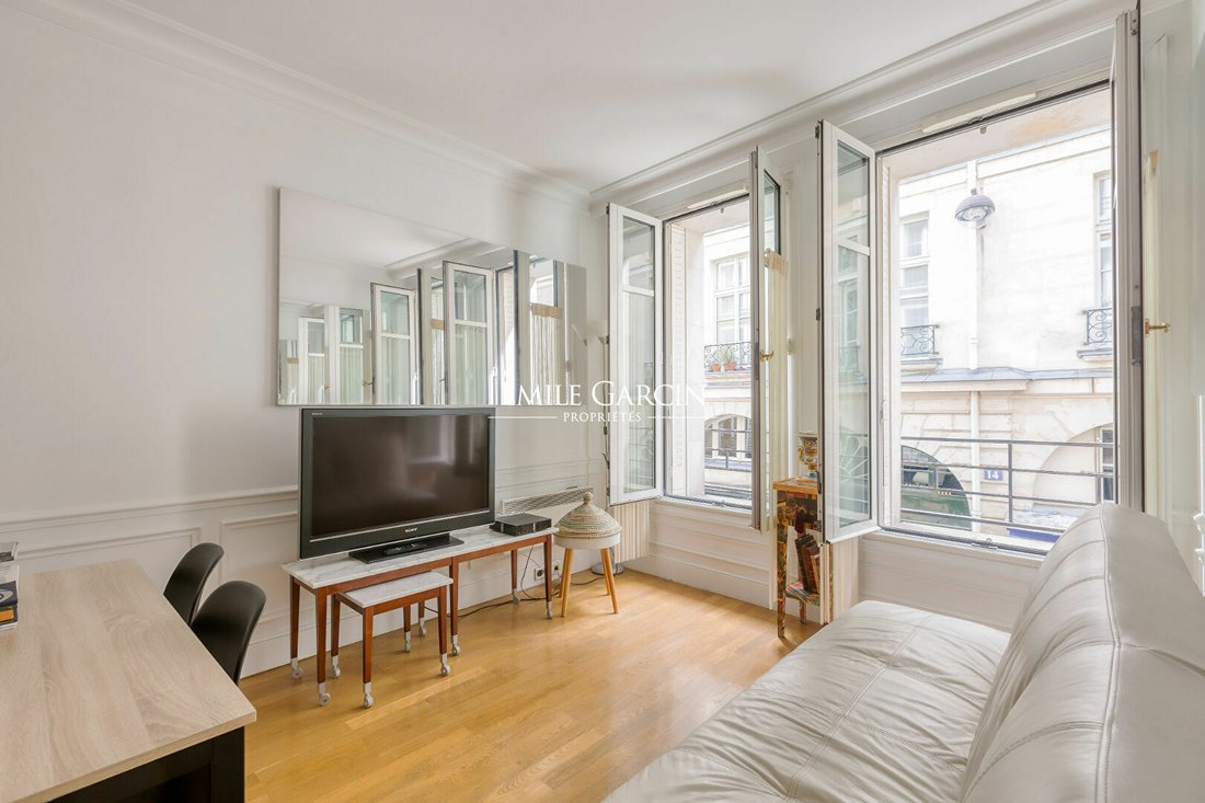 Apartment in Paris, Île-de-France, France 2 - 11985821