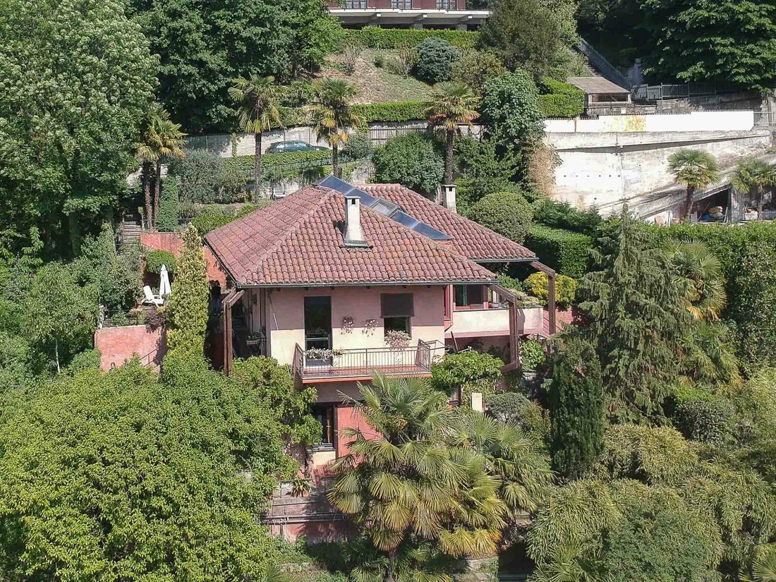 Single House For Sale In Torino In Turin, Piedmont, Italy For Sale