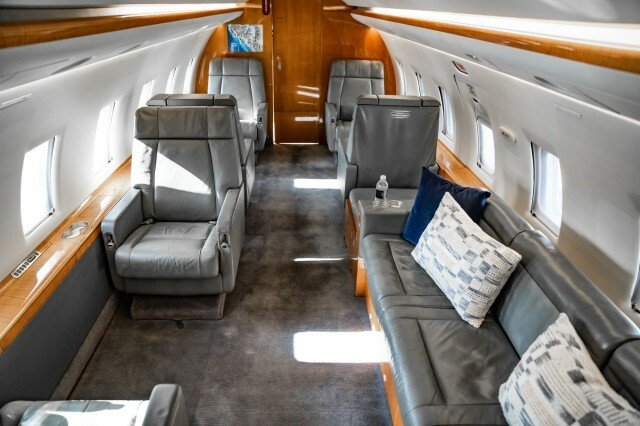 BOMBARDIER CHALLENGER 604 in Scottsdale 4 - 11872093