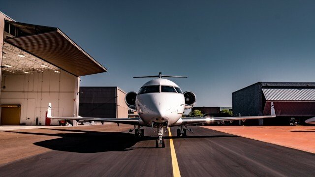 BOMBARDIER CHALLENGER 604 in Scottsdale 5 - 11872093