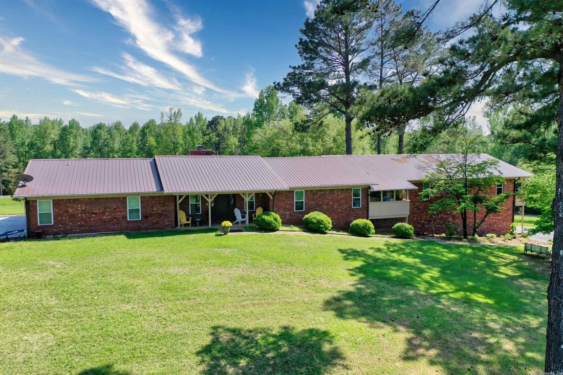 10 Bedrooms Single Family Detached In Malvern, Arkansas, United States