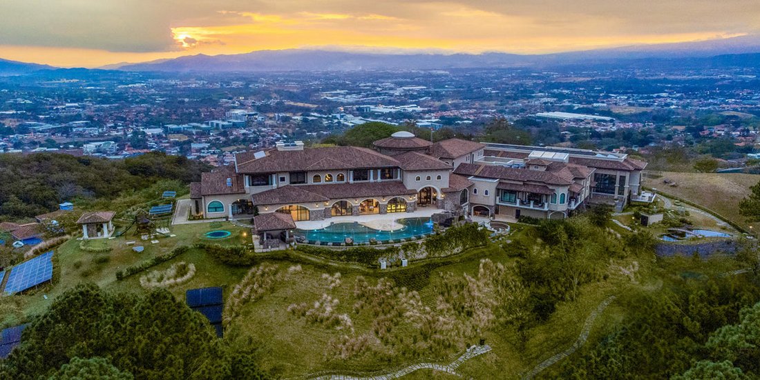 House in Santa Ana, San José Province, Costa Rica 1 - 11997529