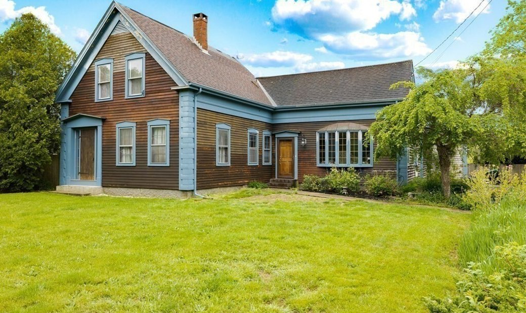 239 Purchase Street, Middleboro, In Middleborough, Massachusetts