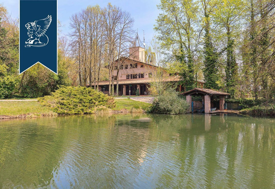 Luxury Property With A Big Park In Mantua In Mantua, Lombardy, Italy