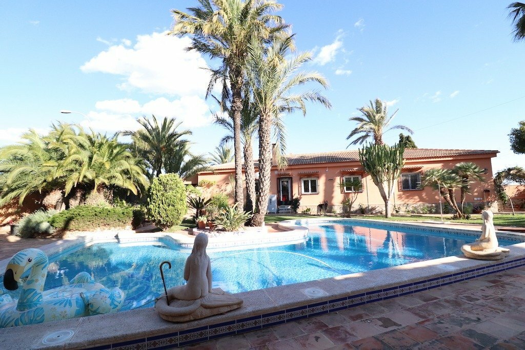 Villa Torrevieja En El Chaparral, Comunidad Valenciana, España En Venta (11997047)
