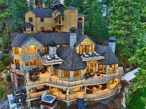 Viviendas de lujo con embarcadero en venta en Lake Tahoe, Estados Unidos da  América | JamesEdition