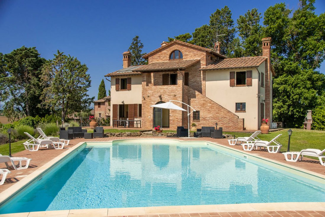 Castiglione Del Lago House In Castiglione Del Lago, Umbria, Italy For