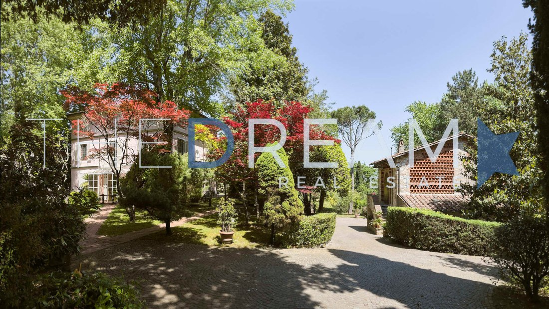 Villa in Historic Center, Lucca, Tuscany 3 - 12001339