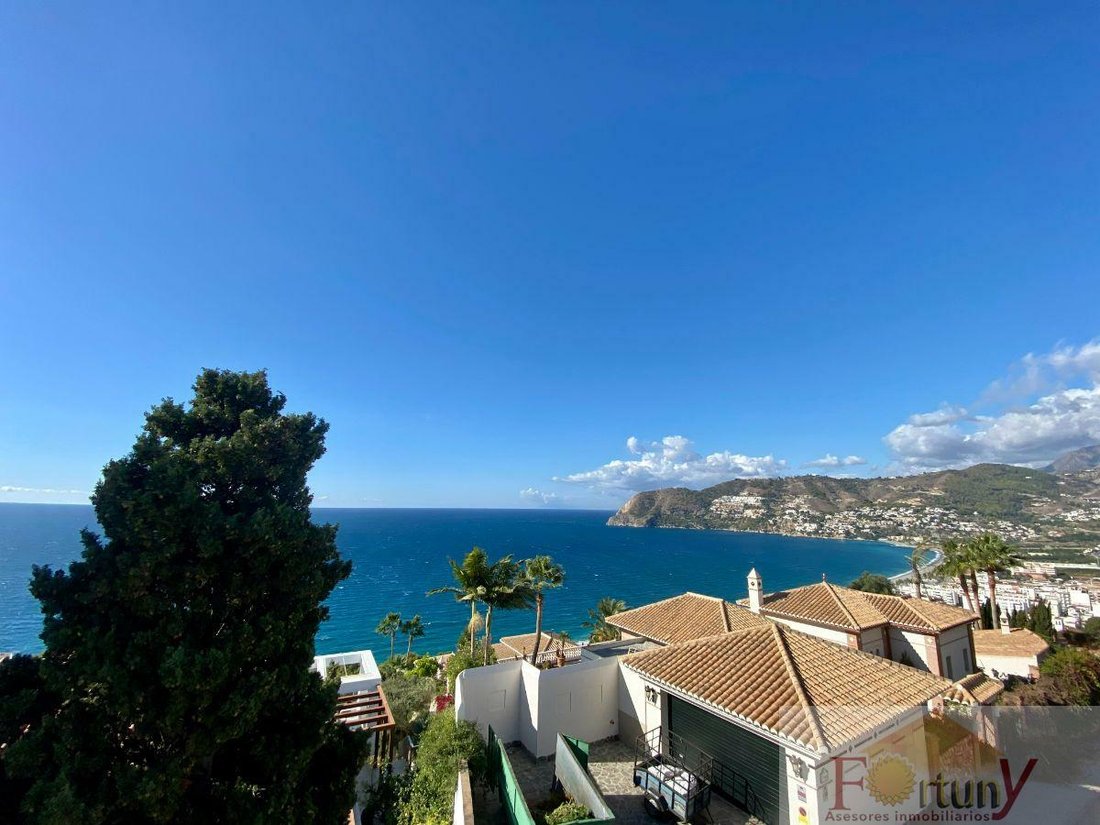 La Herradura Villa In La Herradura, Andalusia, Spain For Sale (12001397)