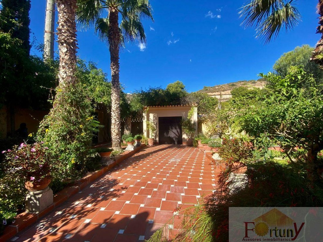 La Herradura Casa In La Herradura, Andalusia, Spain For Sale (12001396)