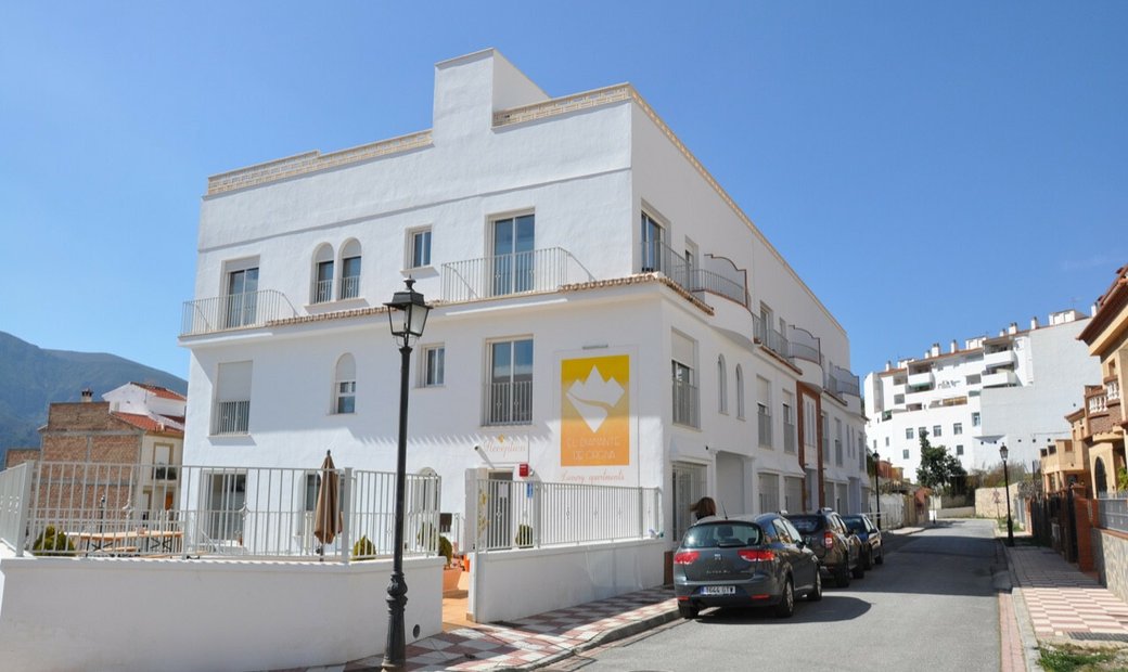 Orgiva, Complete Building For Sale With 18 In órgiva, Andalusia, Spain