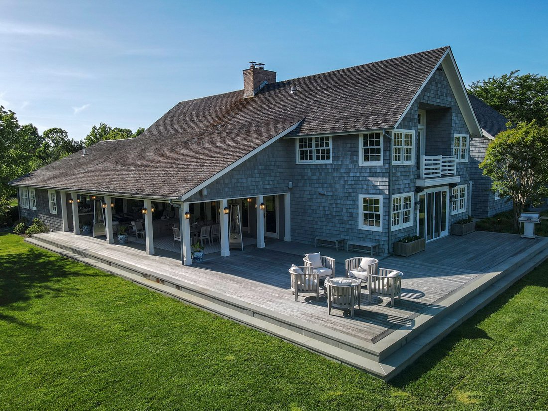 An Upscale, Updated Farmhouse On 3+ In Sag Harbor, New York, United