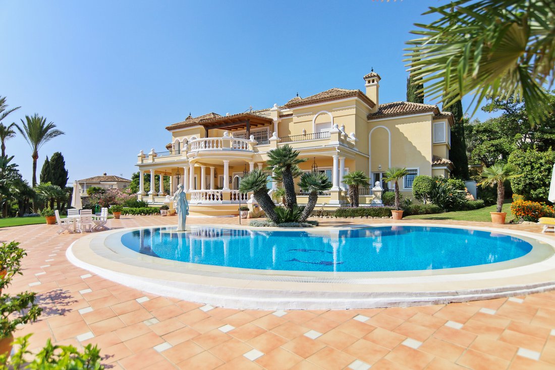 Villa in Benahavís, Andalusia, Spain 1 - 12001771