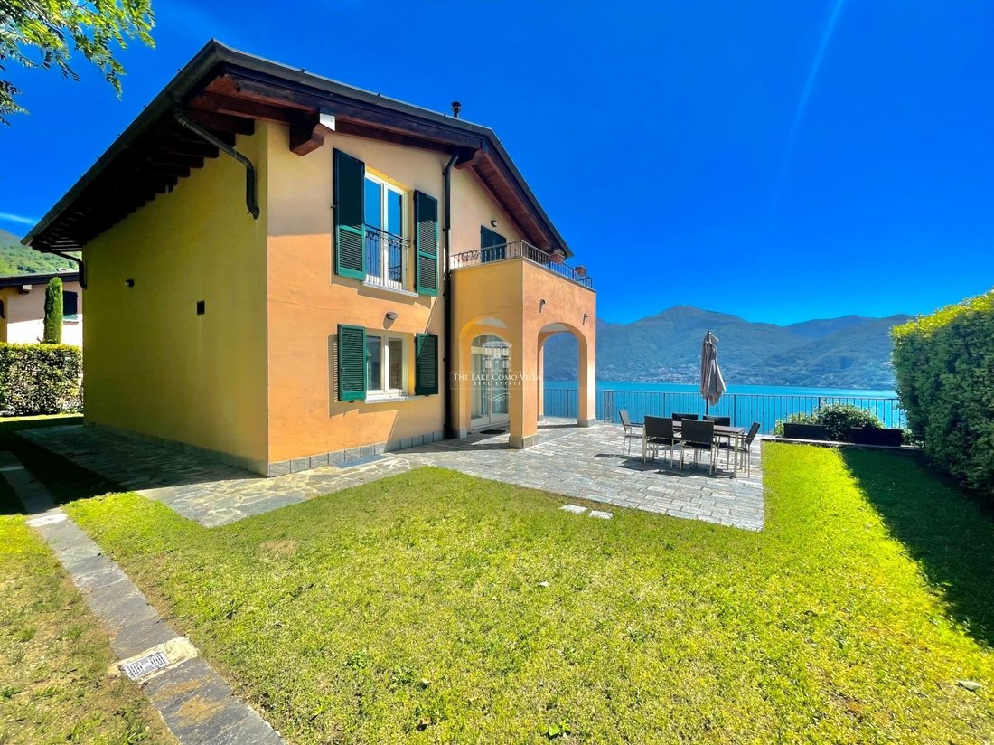 Villa Panoramica In Menaggio, Lombardy, Italy For Sale (11229333)