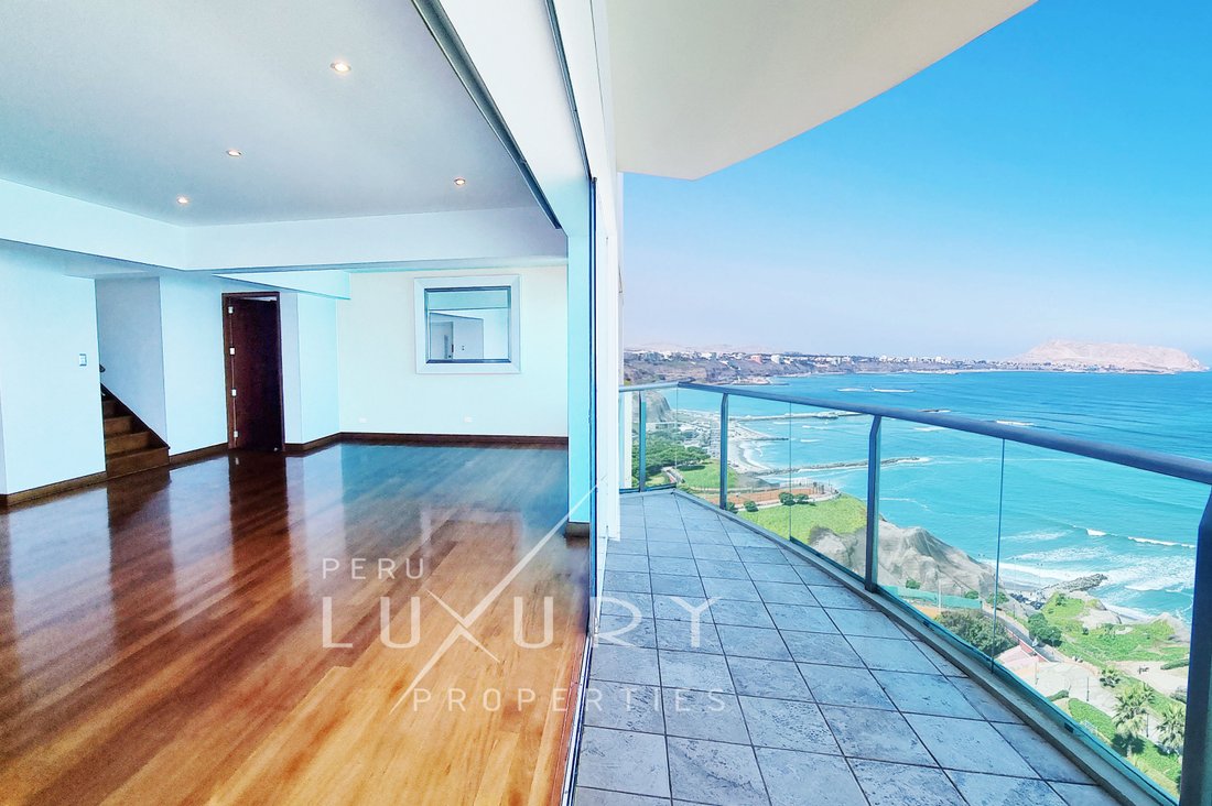 Water Front Penthouse In Miraflores, Metropolitan Municipality Of Lima