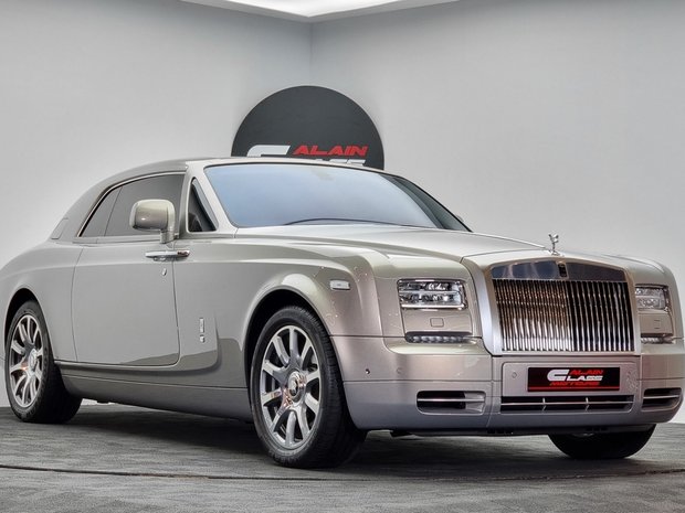 2012 Rolls-Royce Phantom  in Dubai, United Arab Emirates 1