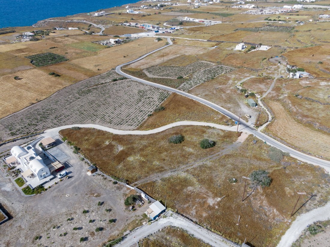 Land in Thira, Aegean, Greece 4 - 12001757