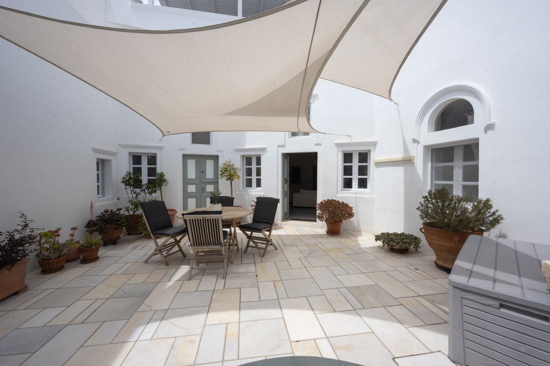 House in Thira, Aegean, Greece 2 - 12005859