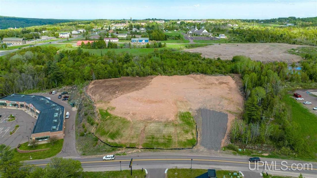 Land in Houghton, Michigan, United States 1 - 11927440