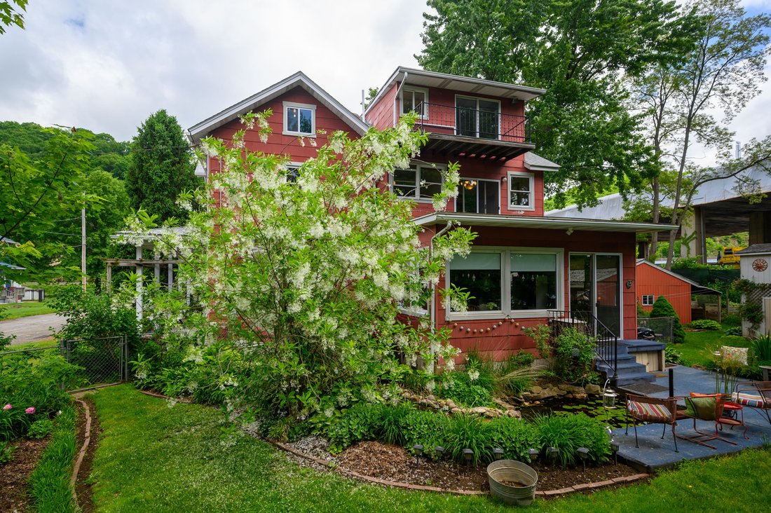 Beautiful Riverfront Property With In Sewickley, Pennsylvania, United