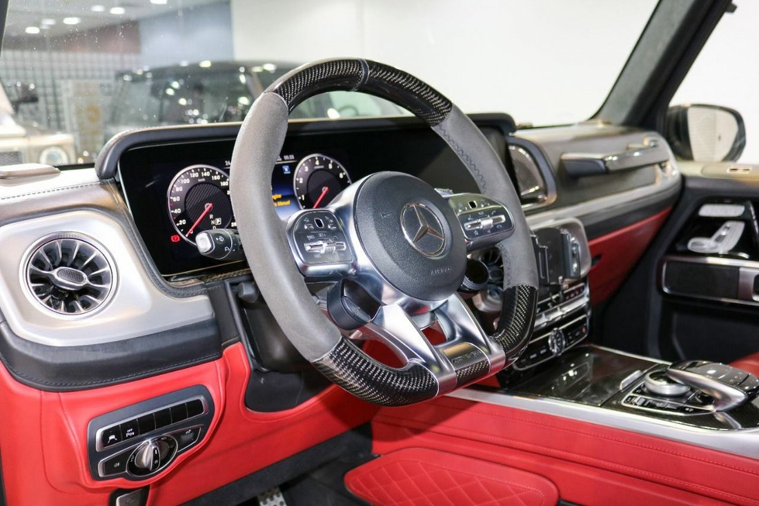 Suv in Dubai, Dubai, United Arab Emirates 4 - 12011663