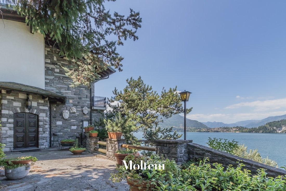 Villa en Varenna, Lombardía, Italia 2 - 10786763