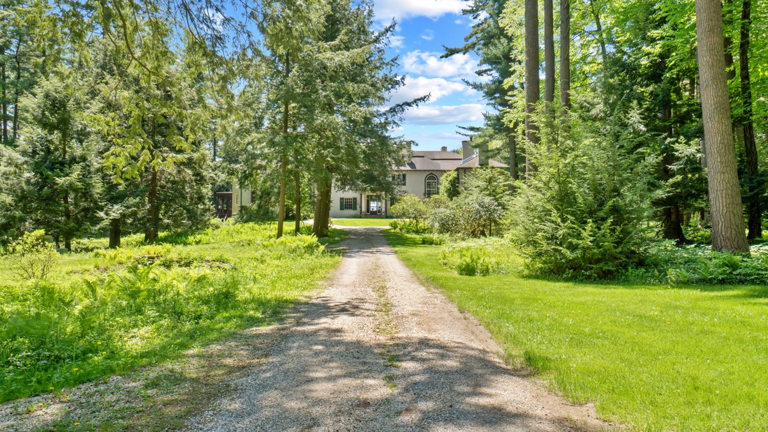 Magical Berkshire Cottage With Unspoiled In Lenox, Massachusetts