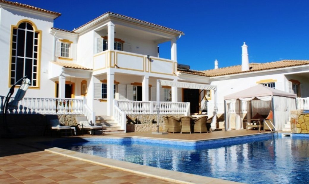 Property With 2 Villas, Pool And Garage And In Alcantarilha, Algarve ...