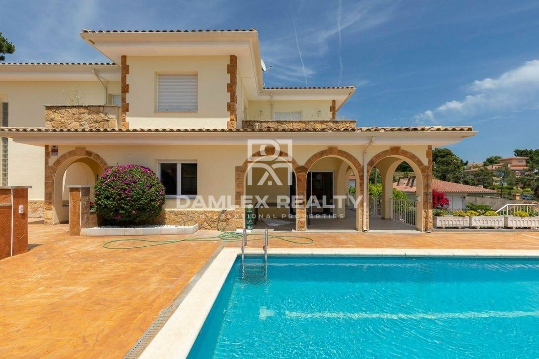 House in Lloret de Mar, Catalonia, Spain 2 - 12013780