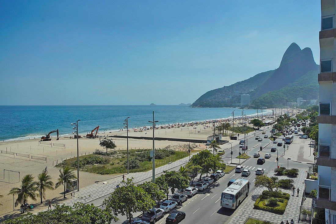 Distinctive Oceanfront In Rio De Janeiro, State Of Rio De Janeiro
