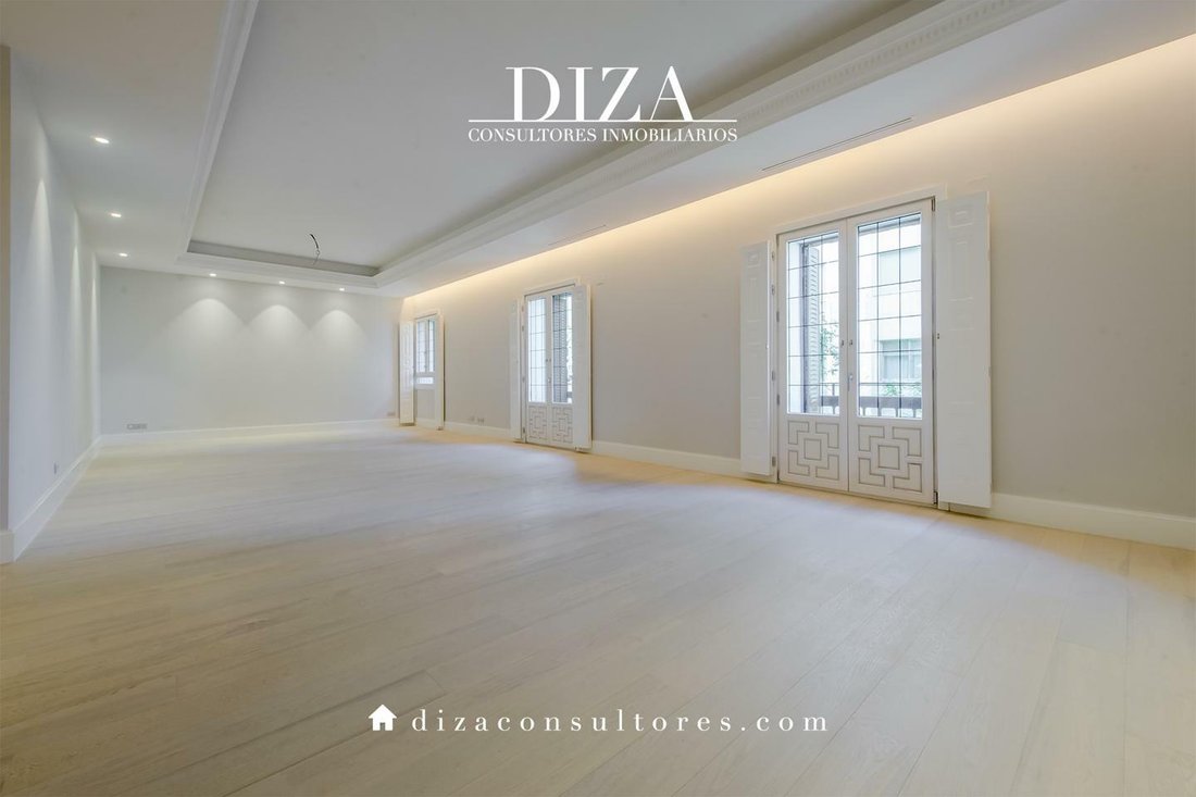 Madrid Flat In Salamanca, Community Of Madrid, Spain For Sale (12016683)