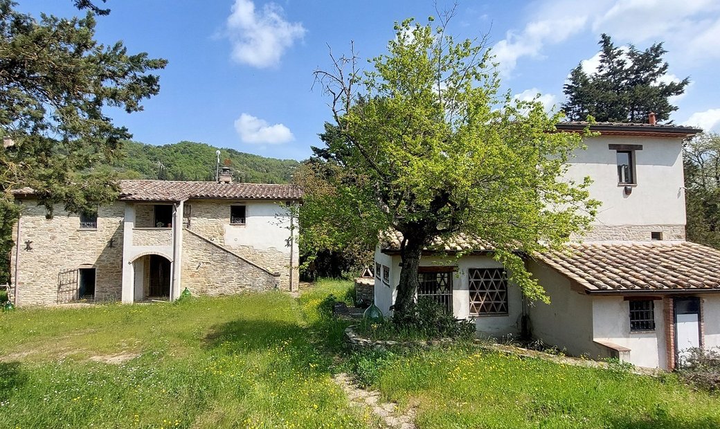 Montone Farmhouse In Montone, Umbria, Italy For Sale (12016752)
