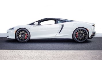 2021 McLaren GT rwd