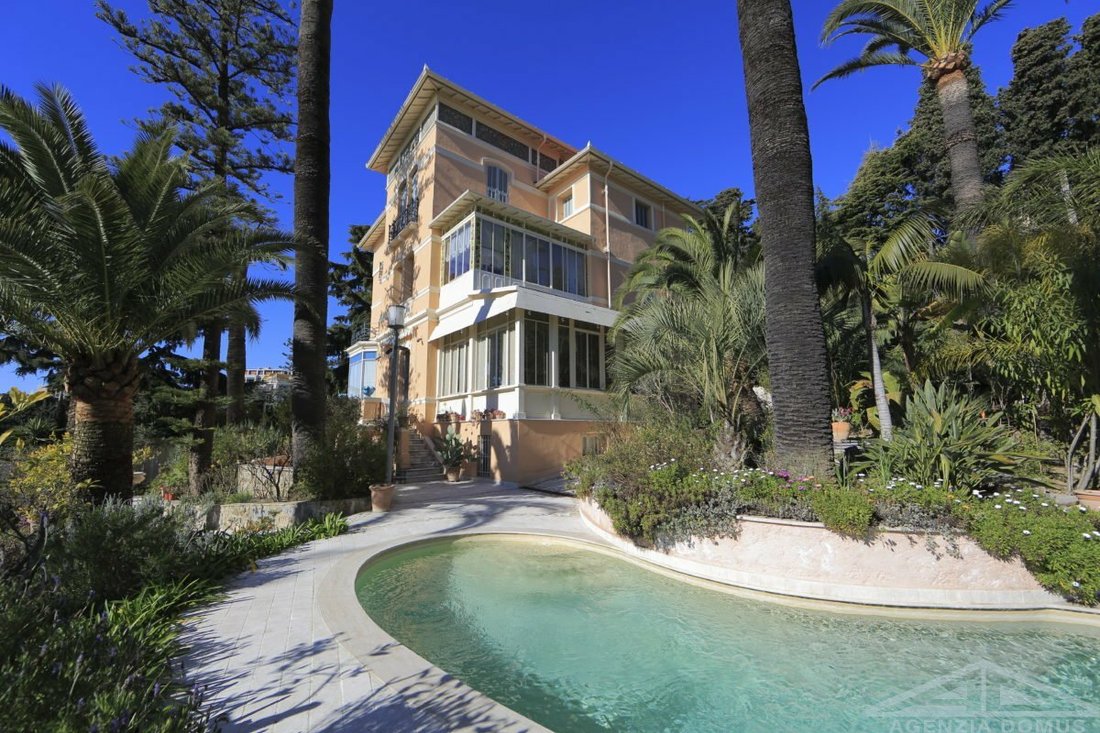 Luxury Villa For Sale In Sanremo In Sanremo, Liguria, Italy For Sale