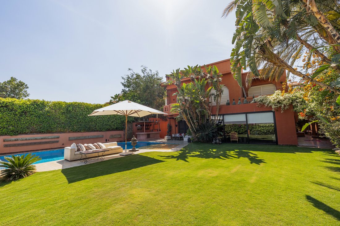 Villa With A View The Great In Sheikh Zayed City, Giza Governorate