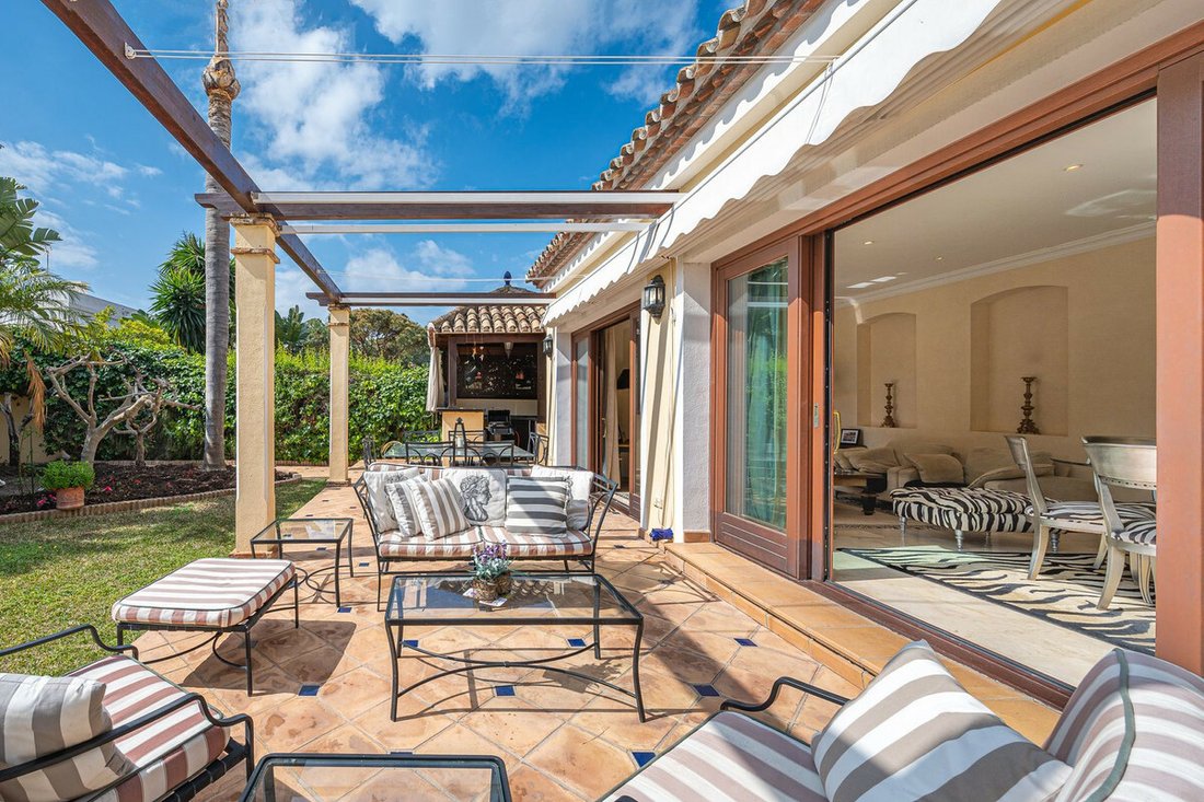 Villa in Estepona, Andalusia, Spain 3 - 12022495