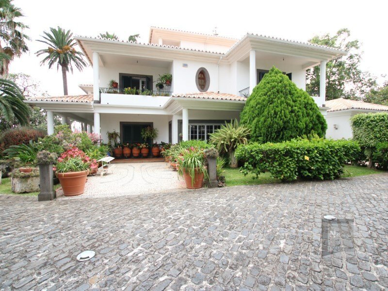 A Blend Of Old And New Quinta In Funchal On In Funchal, Madeira