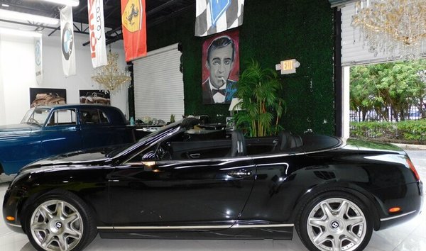 Bentley Continental (12025028)