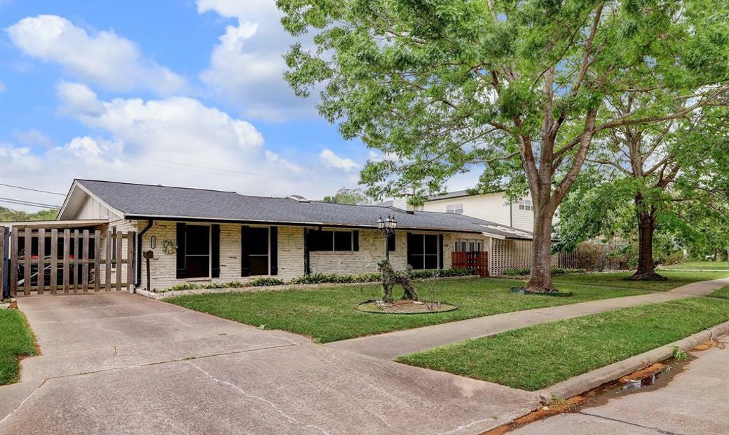 5302 Saxon Drive In Houston, Texas, United States For Sale (12027279)