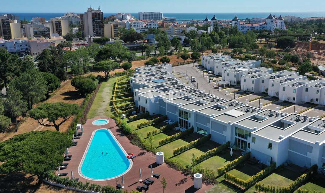 Villa in Vilamoura, Quarteira, Algarve 1 - 11993878