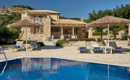 Villa in Katastariou, Alykes, Greece 1