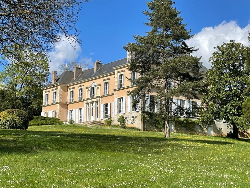 Whispers of the Vienne: A 19th-Century Château’s Timeless Embrace