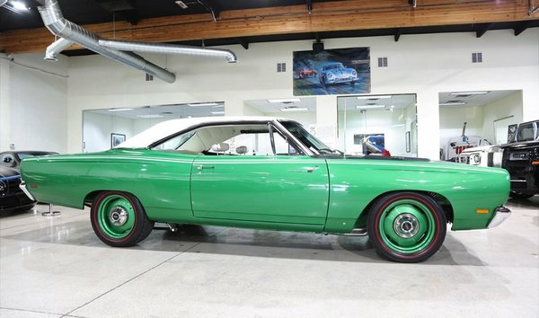 1969 Plymouth Road Runner HELLCAT CUSTOM (12032113)
