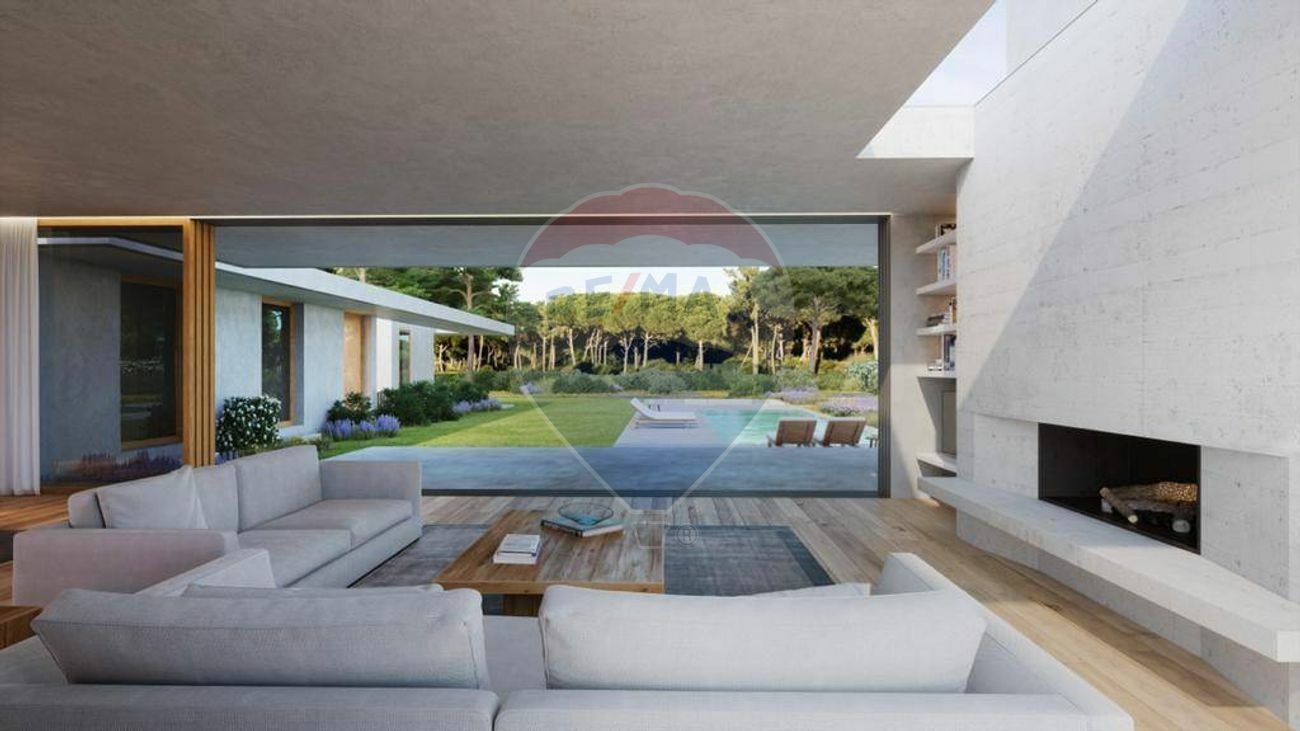 Land for sale in Sesimbra, Portugal — €770,000