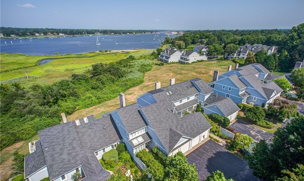 Condo Warren états Unis Dans Warren, Rhode Island, états Unis à Vendre (12035577)