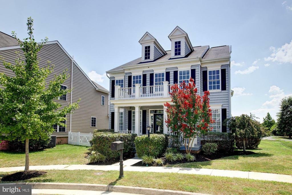 4 Bedrooms Single Family Detached In Bristow, Virginia, United States